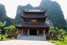 09_Trang An, Pagode of High Mountain God.JPG